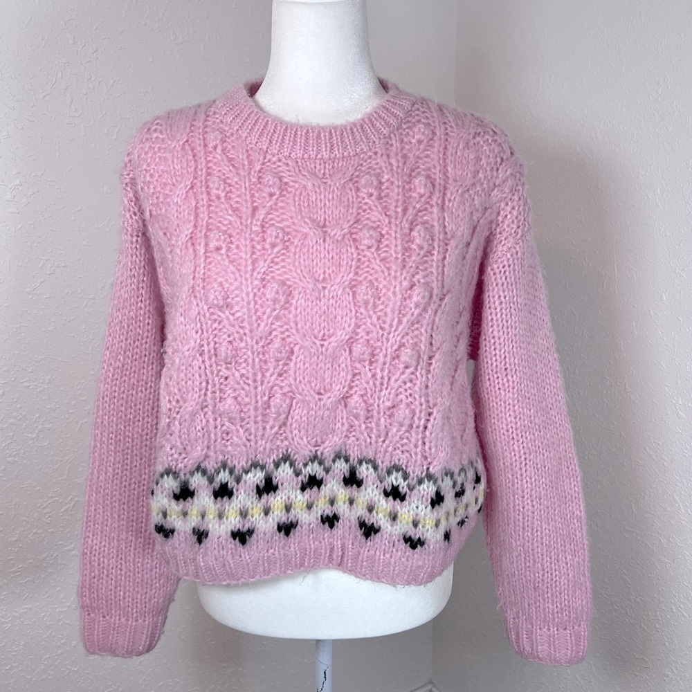VNTG Hand Knit Cable Knit Cropped Sweater
